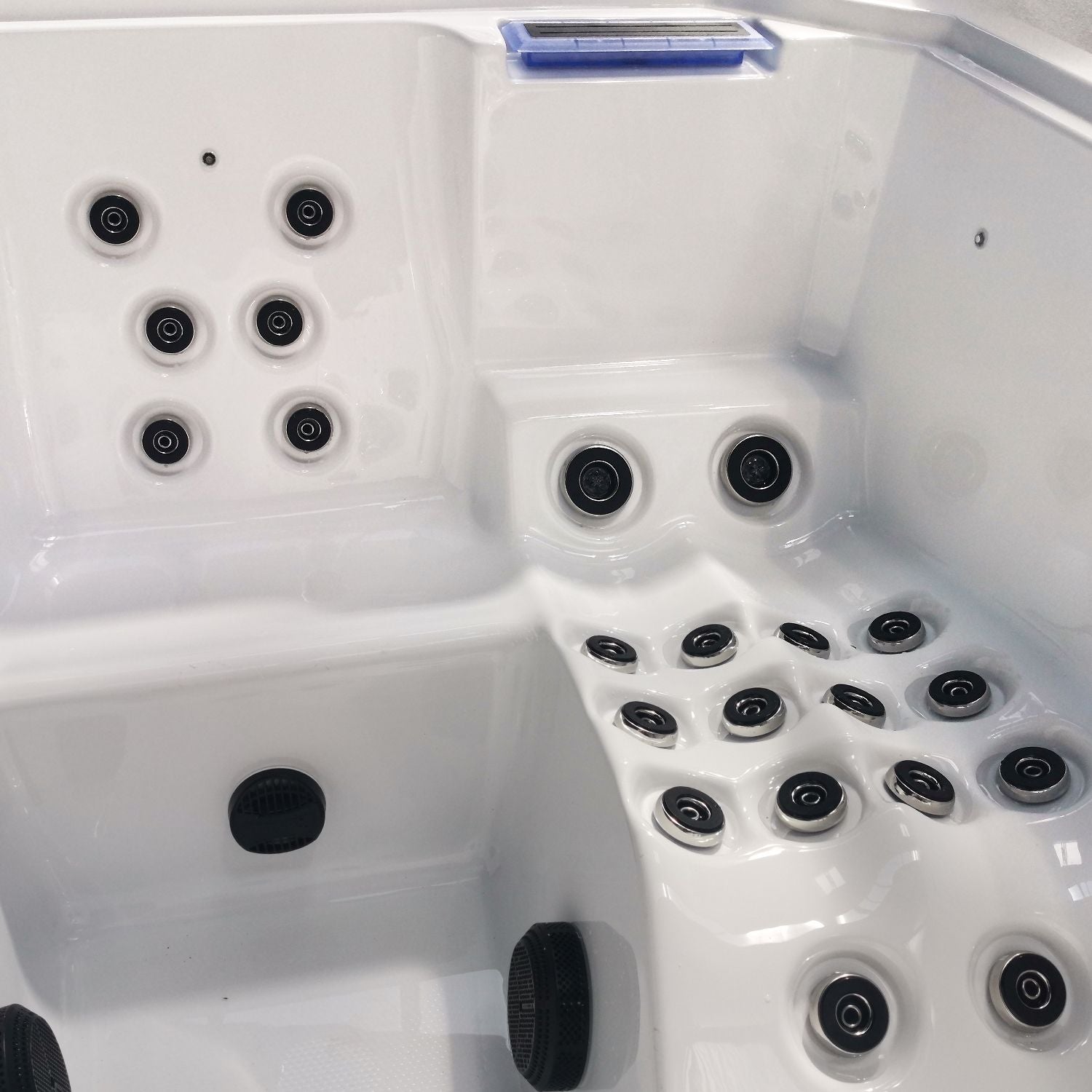Moana Whirlpool
