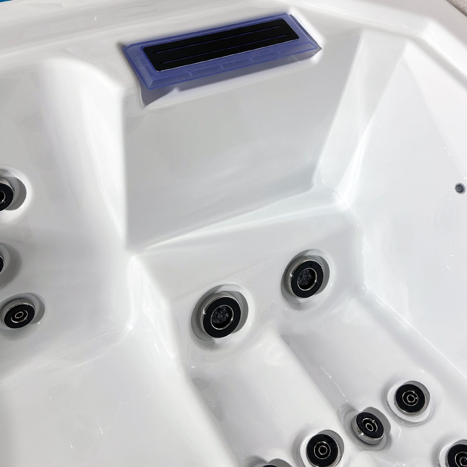 Moana Whirlpool
